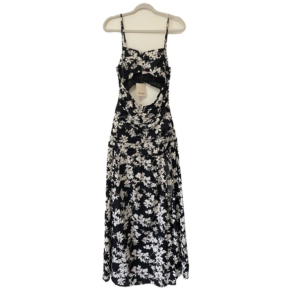 SHOWPO | NWT Mikaela Ruched Front Maxi Dress with Cut Out in Black Floral, Sz 8 - Picture 3 of 8